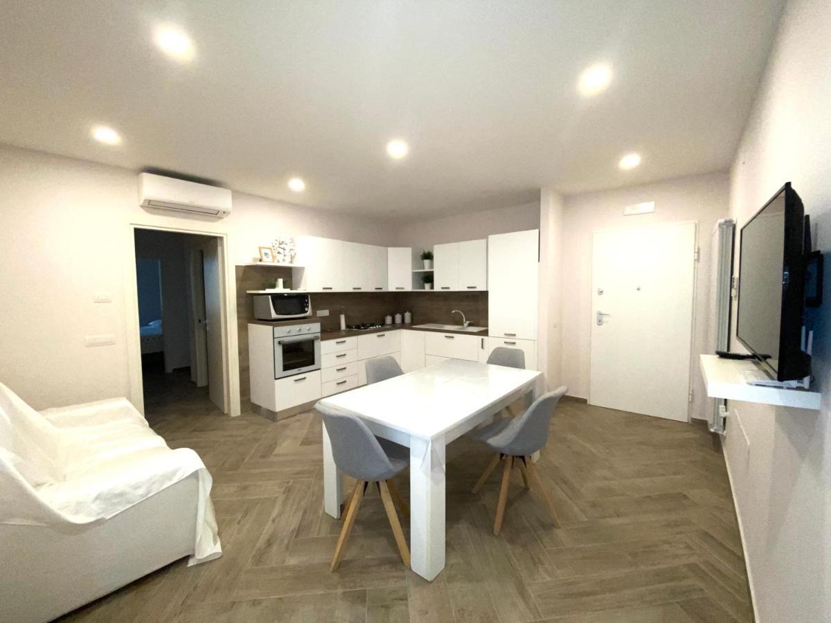 Casa Daniela Apartment Napoli Bagian luar foto